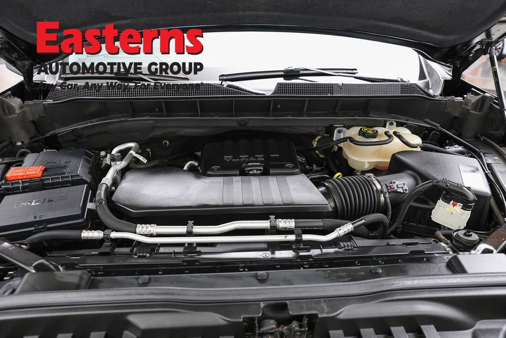 Used 2023 Chevrolet Silverado 1500 LT AWD/4WD image 7