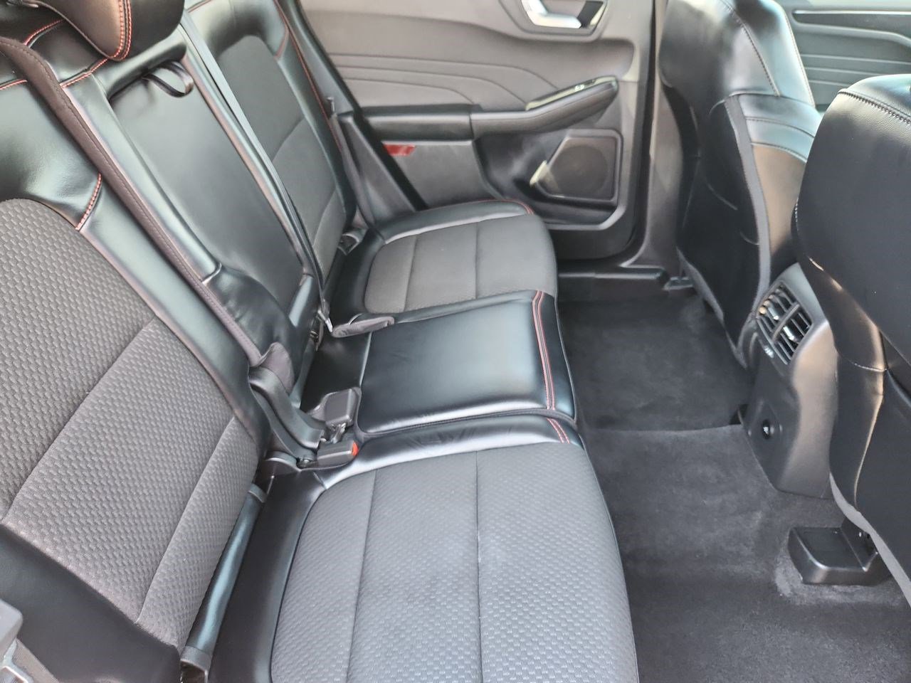 Used 2023 Ford Escape ST-Line w/ Tech Pack #1 image 33