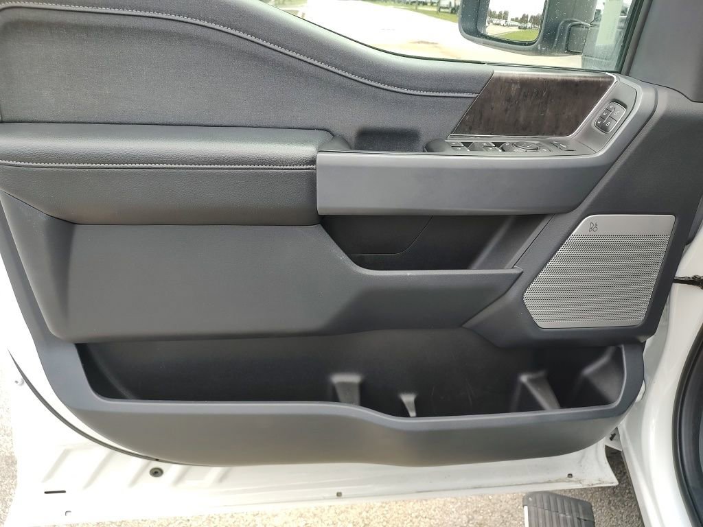 Used 2023 Ford F250 Lariat w/ Lariat Ultimate Package image 17