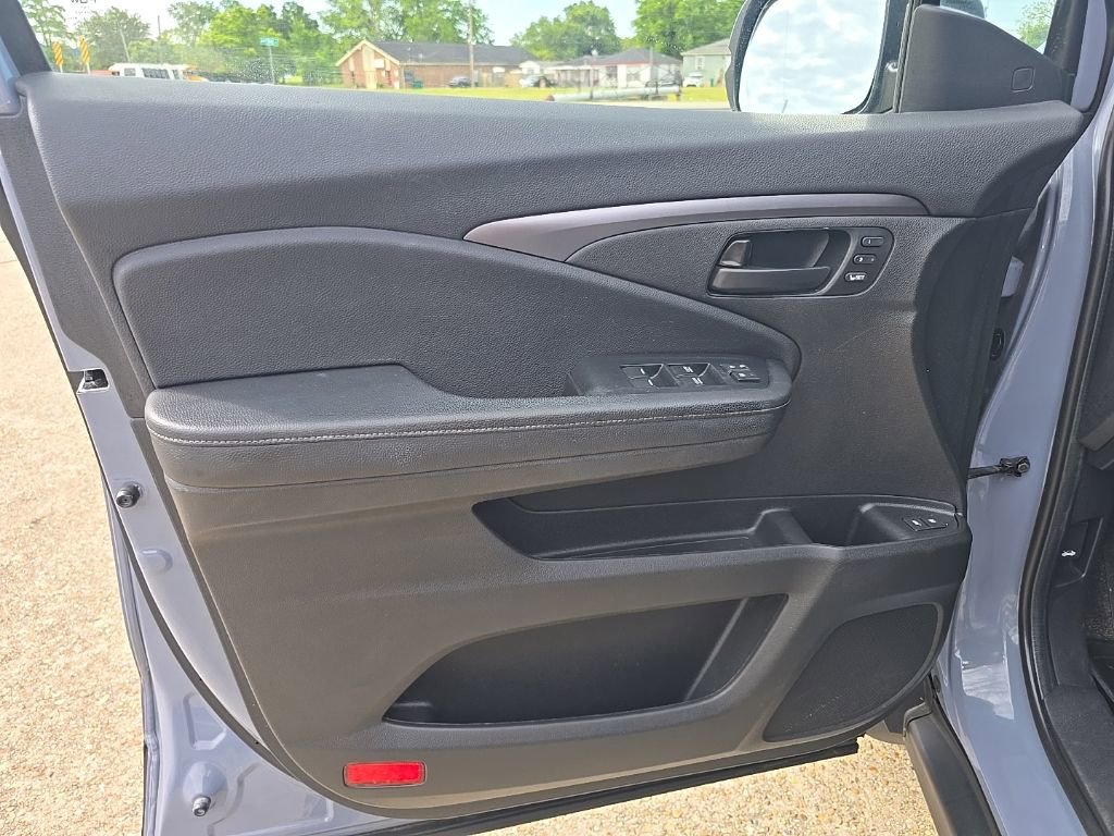 Used 2022 Honda Passport EX-L image 35