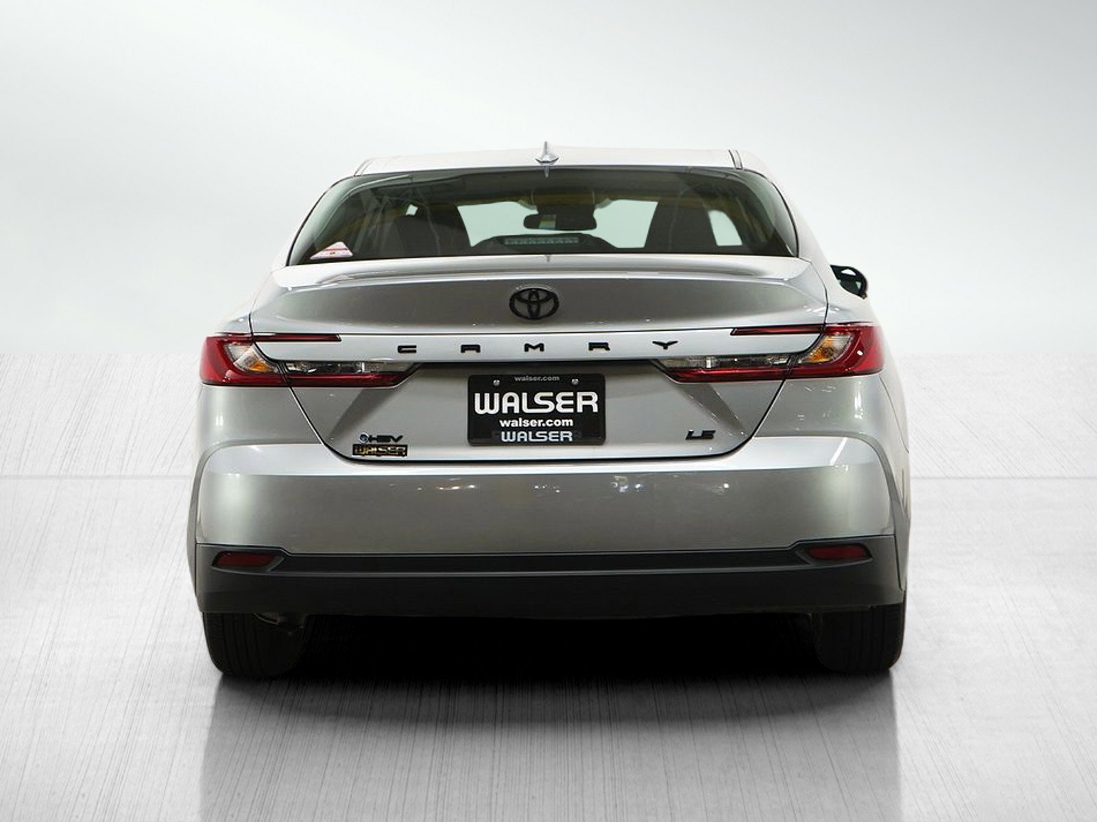 Used 2026 Toyota Camry LE FWD image 4