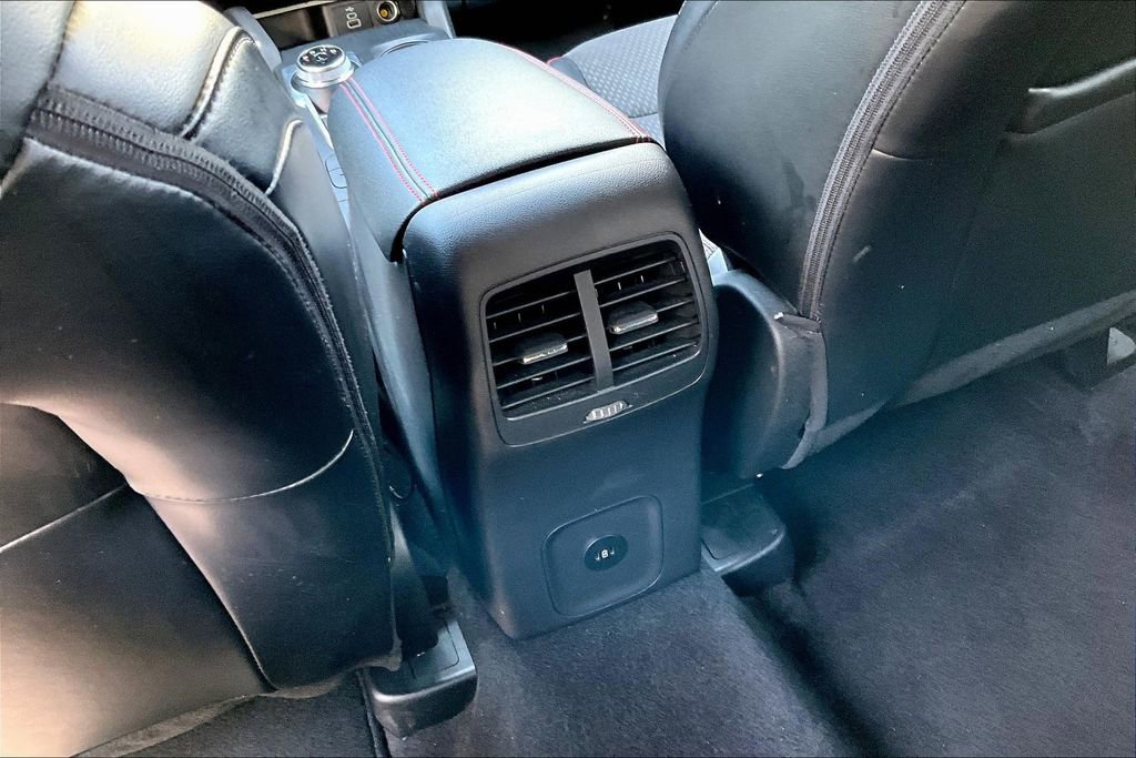 Used 2024 Ford Escape ST-Line FWD image 9