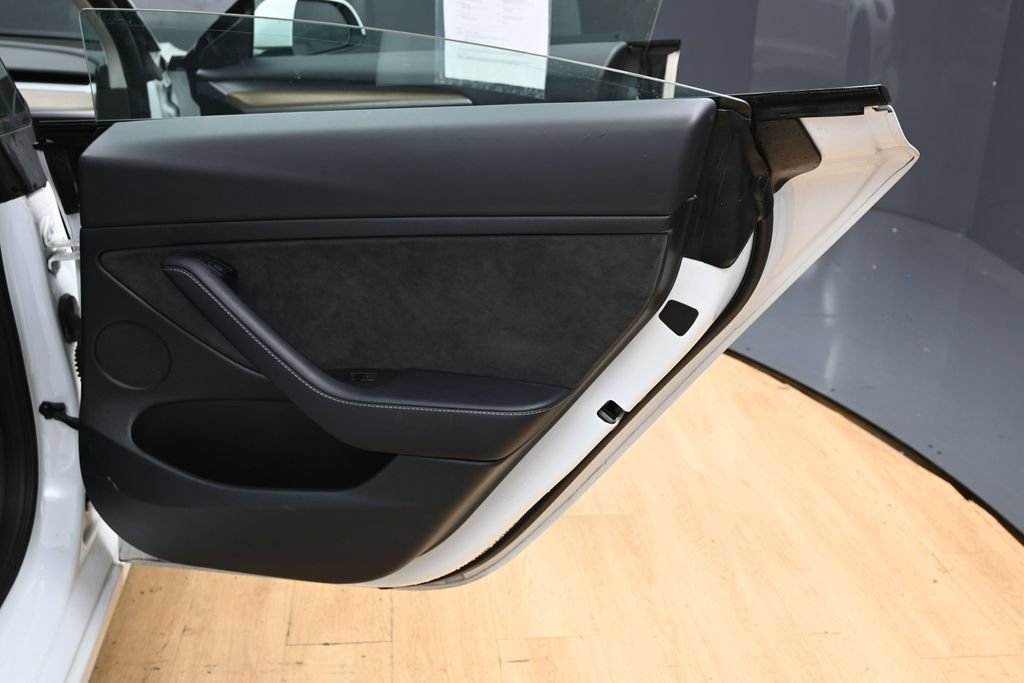 Used 2023 Tesla Model 3 Standard Range RWD image 40