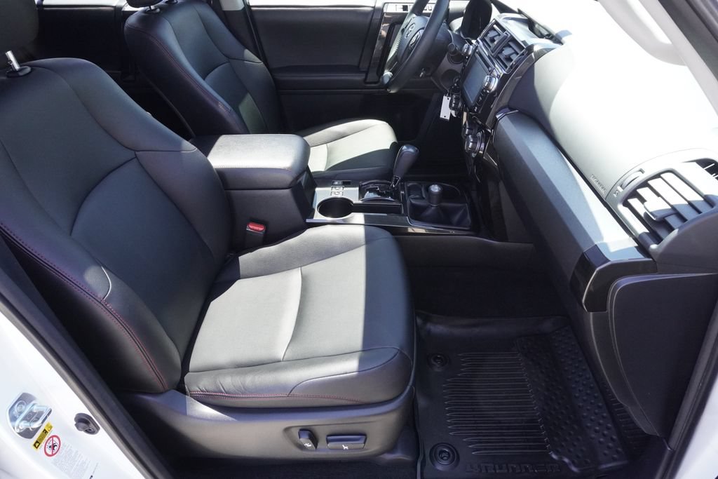 Used 2015 Toyota 4Runner Trail Premium AWD/4WD image 23