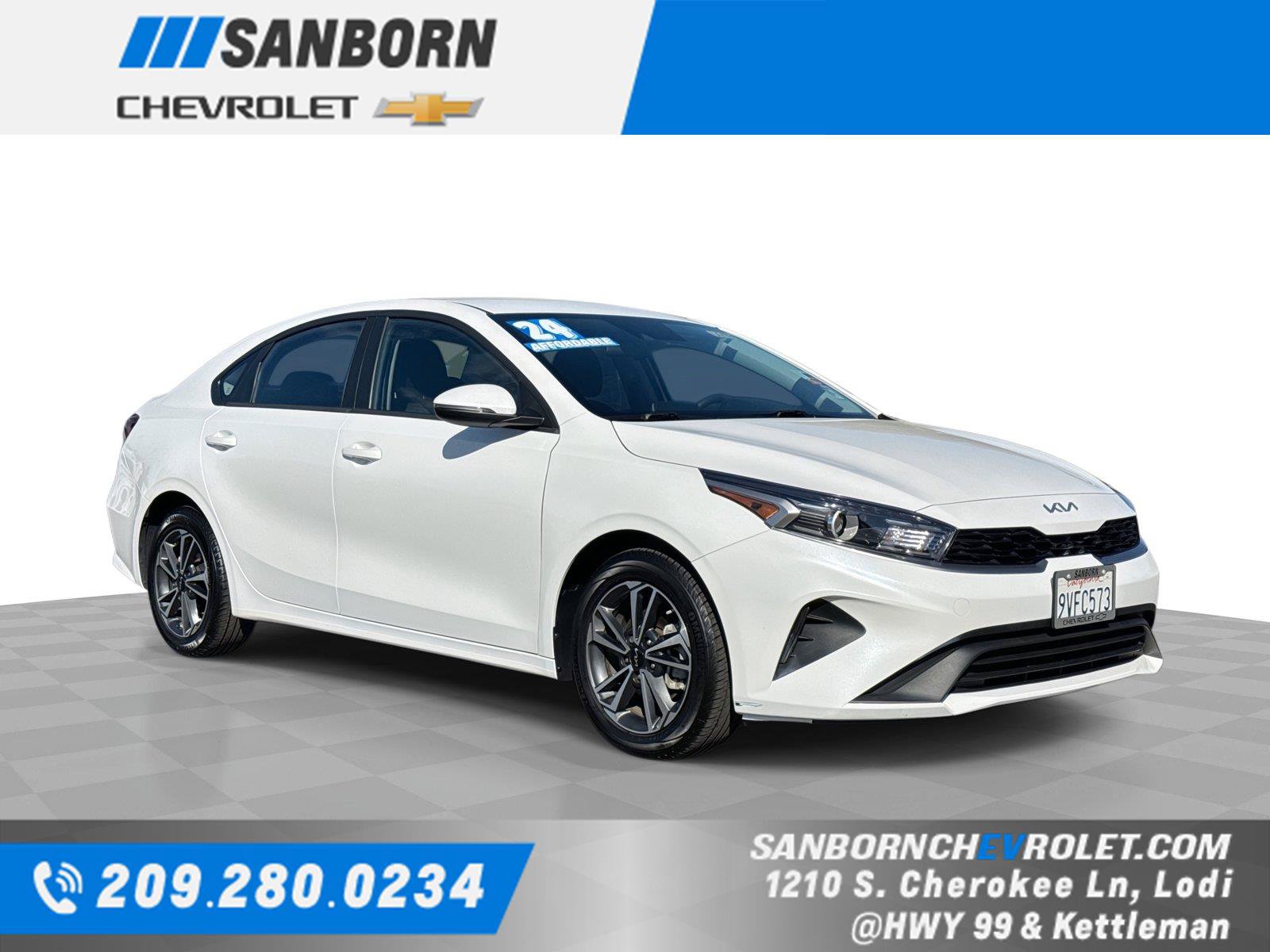 Used 2024 Kia Forte LXS w/ LXS Technology Package FWD image 1