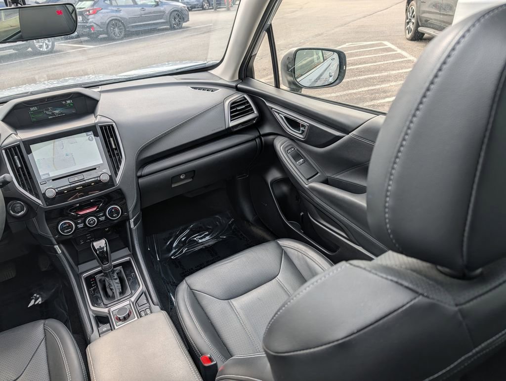 Used 2023 Subaru Forester Touring w/ Popular Package #2 image 11