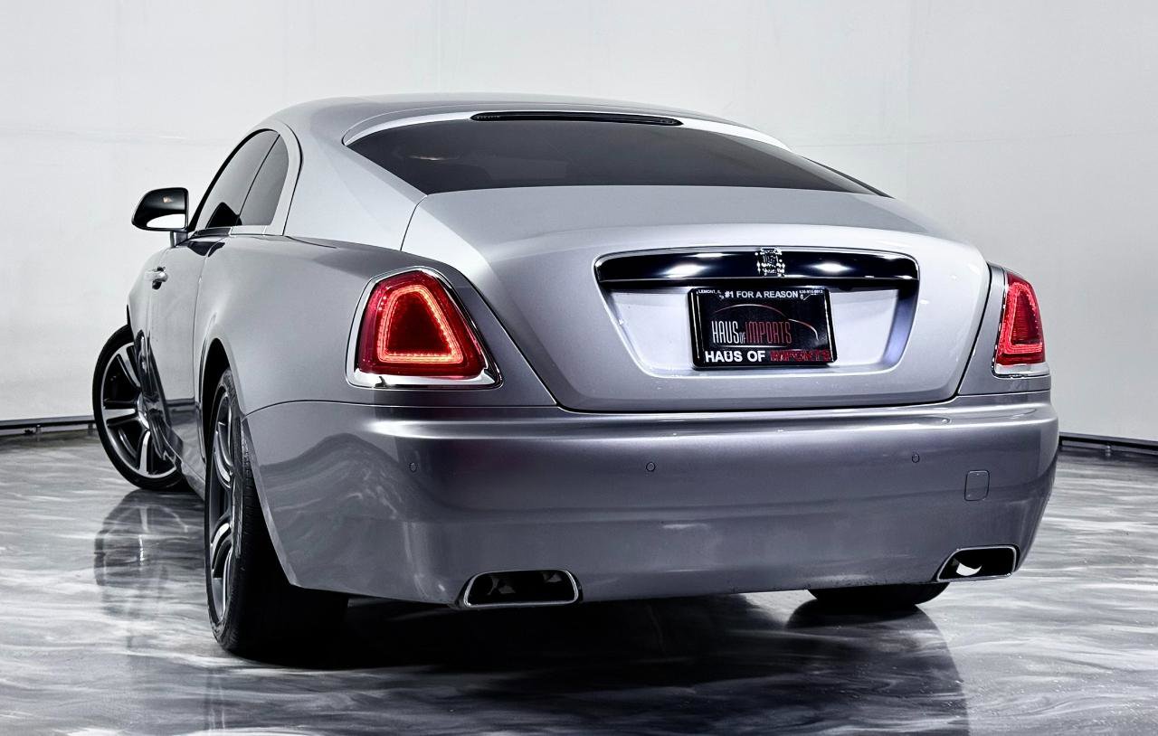 Used 2015 Rolls-Royce Wraith image 14