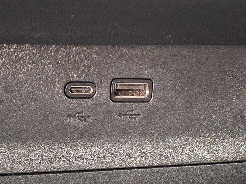 Used 2025 Chevrolet Equinox LT FWD image 22