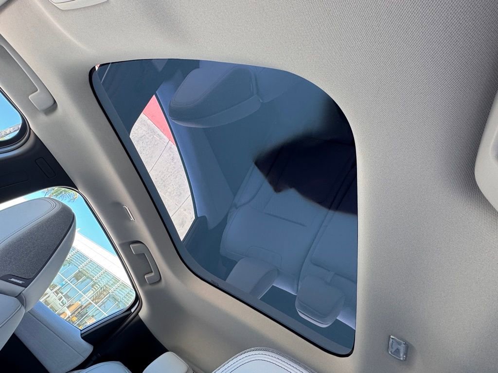 New 2026 Nissan Leaf Platinum+ image 11