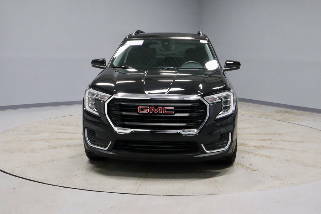 Used 2022 GMC Terrain SLE w/ Driver Convenience Package image 11