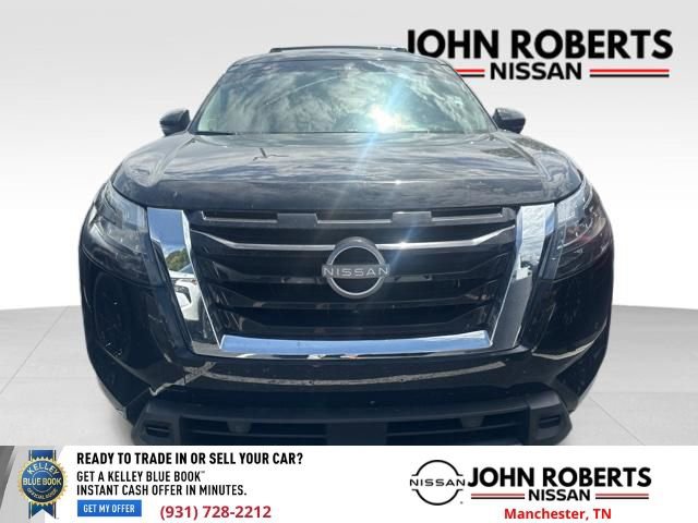 Certified 2025 Nissan Pathfinder Platinum w/ Cargo Package FWD image 7