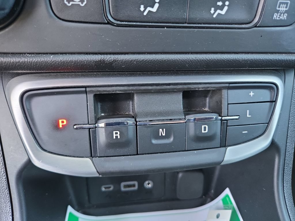 Used 2024 GMC Terrain SLE FWD image 22