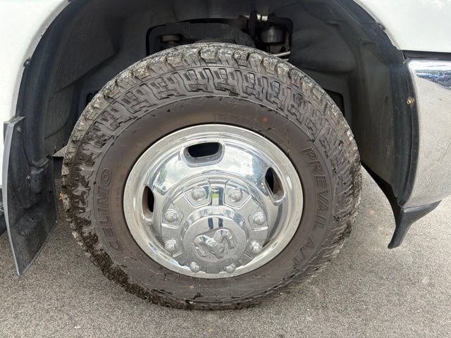 Used 2019 RAM 3500 Tradesman w/ Chrome Appearance Group RWD image 10