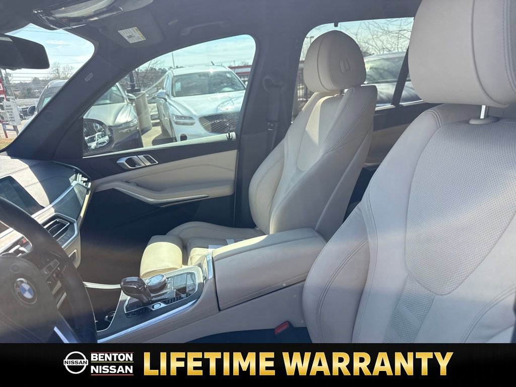 Used 2022 BMW X5 sDrive40i w/ Executive Package image 11
