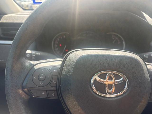 Used 2023 Toyota RAV4 LE FWD image 14