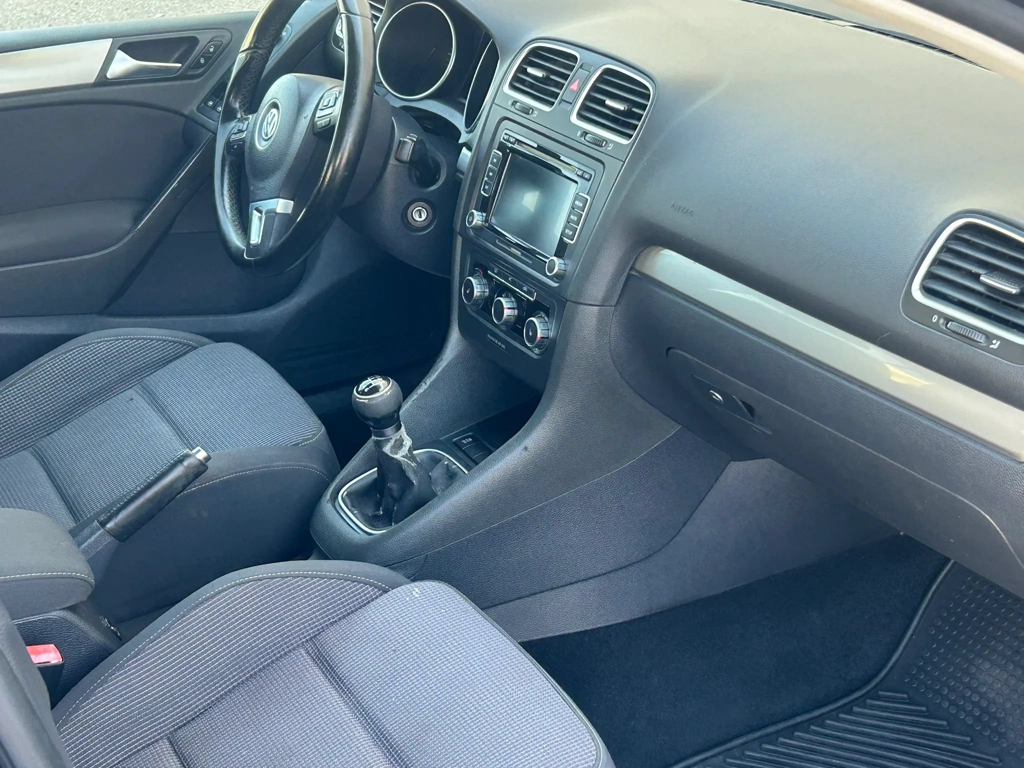 Used 2011 Volkswagen Golf TDI FWD image 9