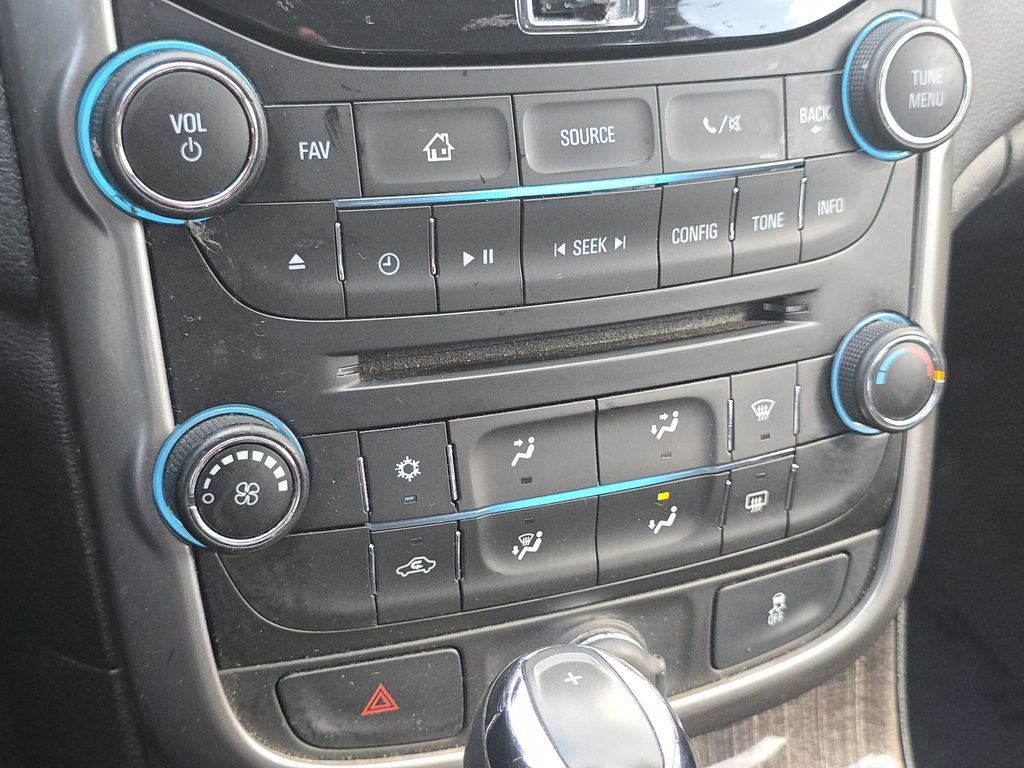 Used 2015 Chevrolet Malibu LT w/ Power Convenience Package FWD image 24
