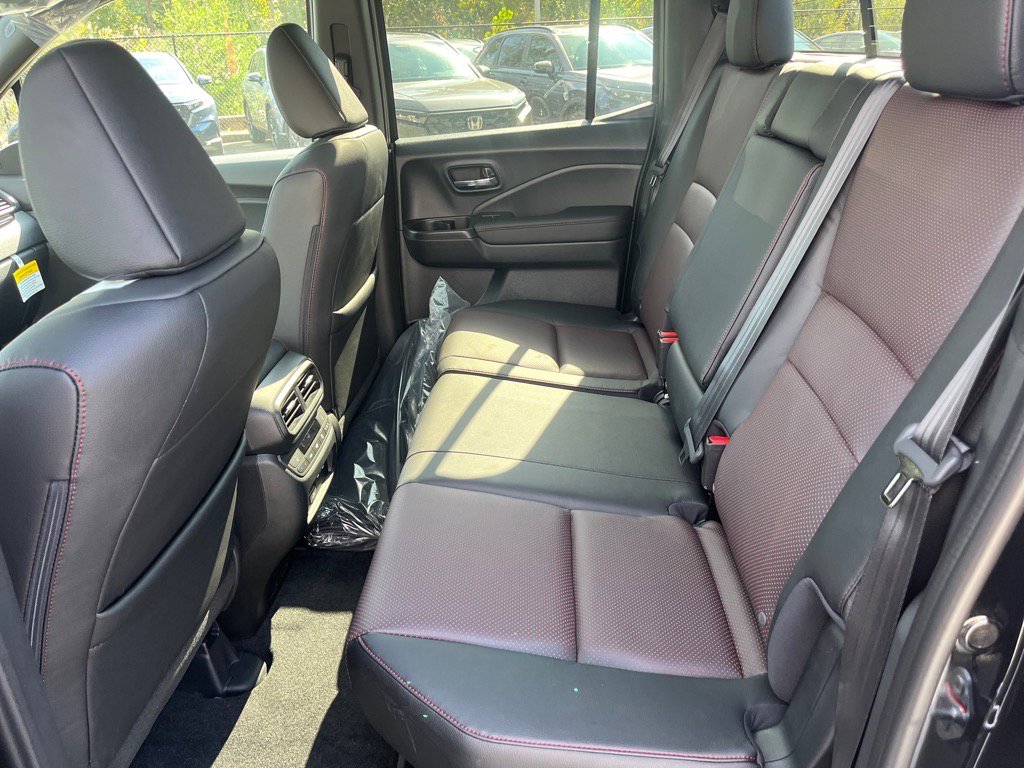 New 2026 Honda Ridgeline Black Edition image 10