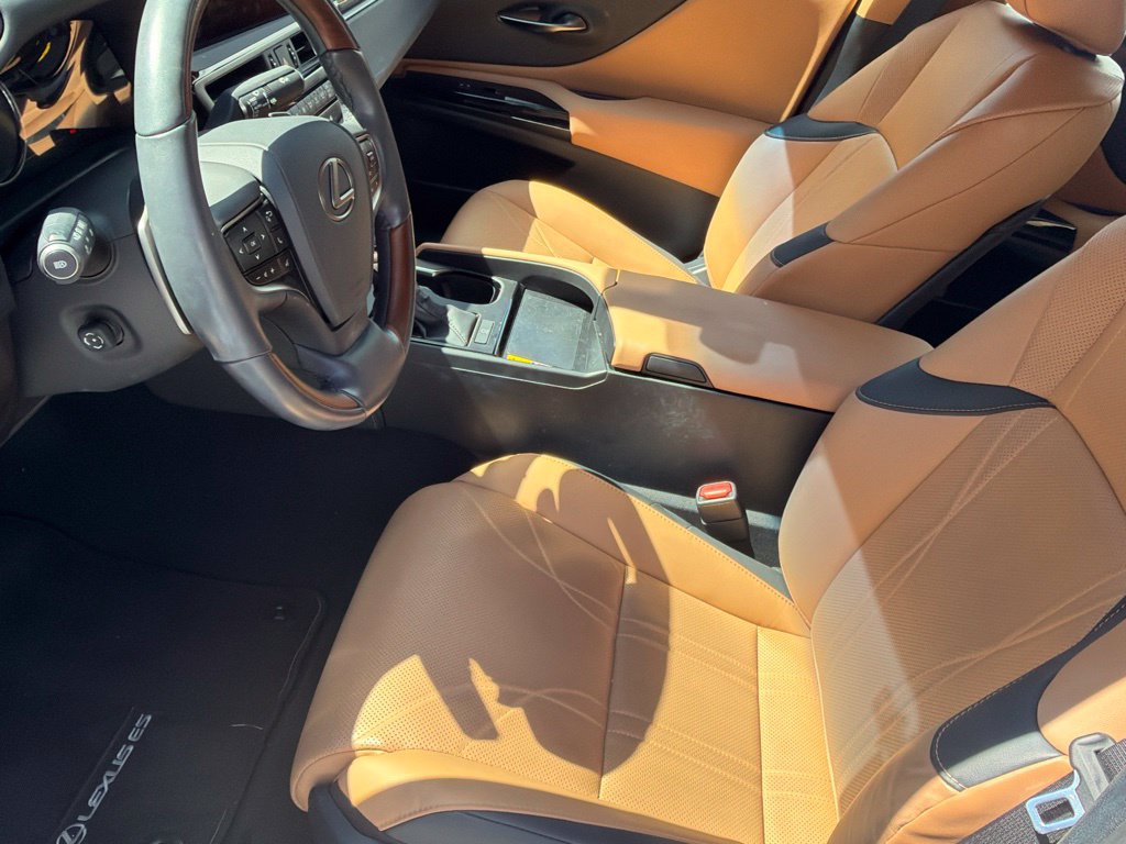 Certified 2024 Lexus ES 350 w/ Technology Package FWD image 5