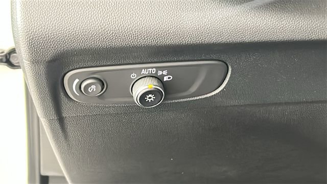 Used 2023 Buick Envision Essence w/ Sport Touring Package AWD/4WD image 20