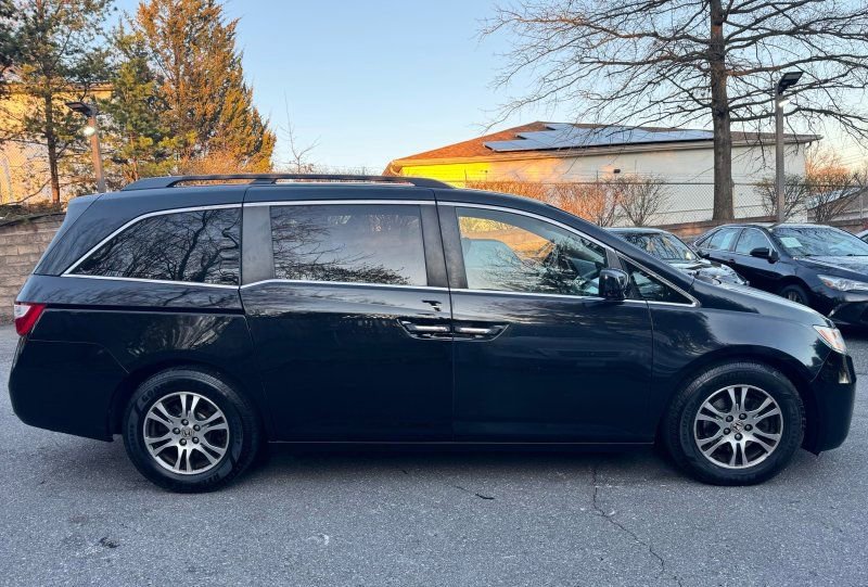 Used 2013 Honda Odyssey EX image 8
