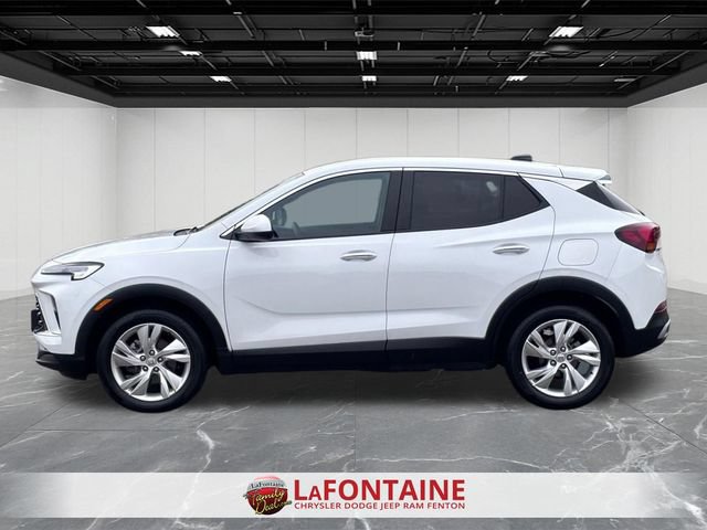 Used 2025 Buick Encore GX Preferred FWD image 2