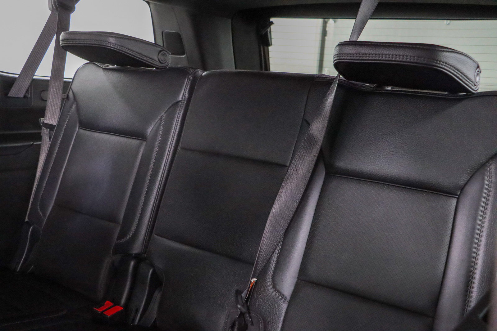 Used 2023 GMC Yukon XL Denali AWD/4WD image 29