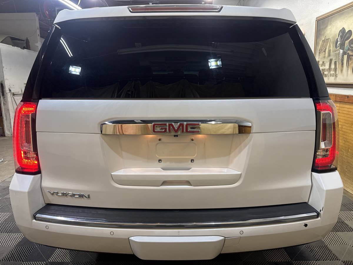 Used 2019 GMC Yukon Denali w/ Denali Ultimate Package AWD/4WD image 4