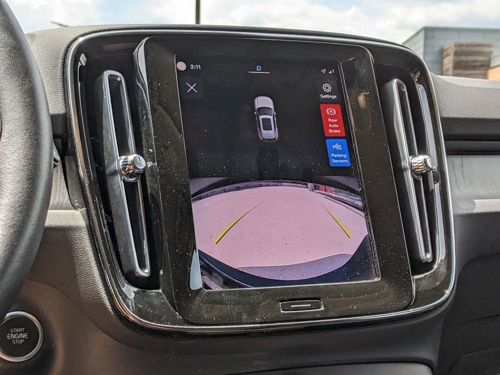 Certified 2023 Volvo XC40 B5 Core w/ Convenience Package AWD/4WD image 16