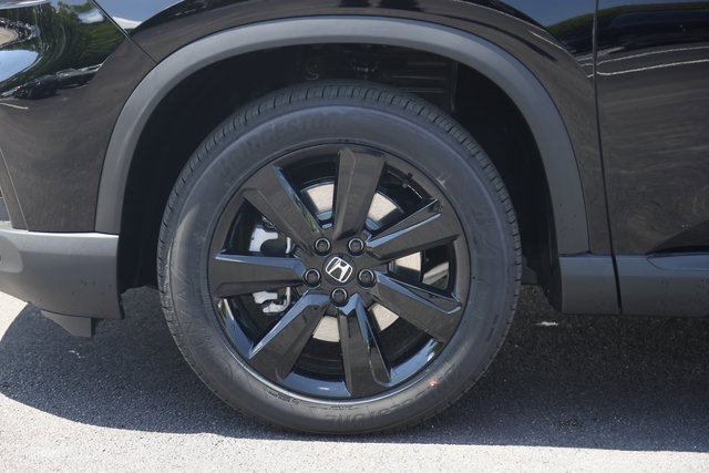 New 2025 Honda Pilot Black Edition image 6