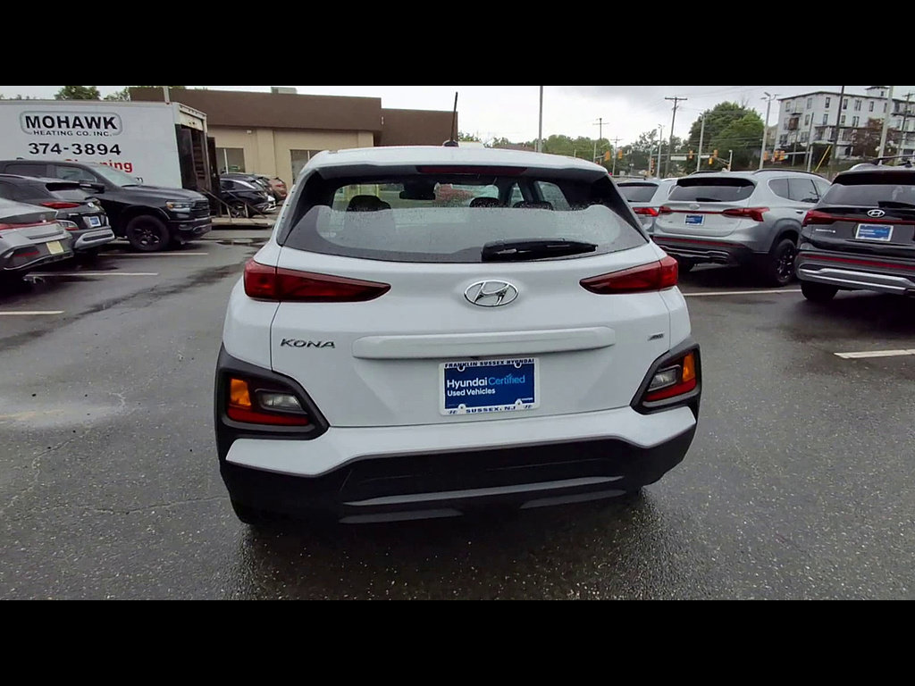 Certified 2021 Hyundai Kona SE w/ Cargo Package AWD/4WD image 7