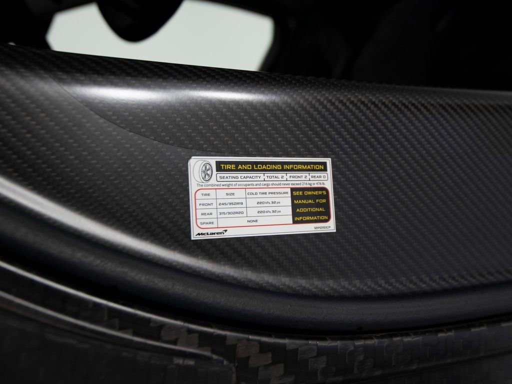 Used 2015 McLaren P1 image 25