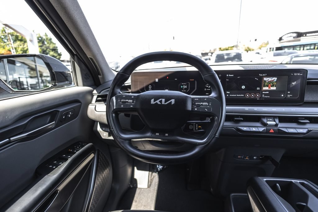 Used 2024 Kia EV9 Wind AWD/4WD image 24