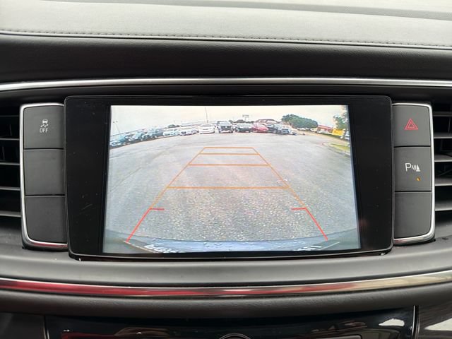 Used 2019 Buick Enclave Essence FWD image 13