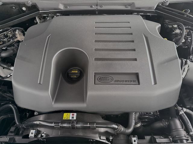 Used 2025 Land Rover Defender 110 S image 32