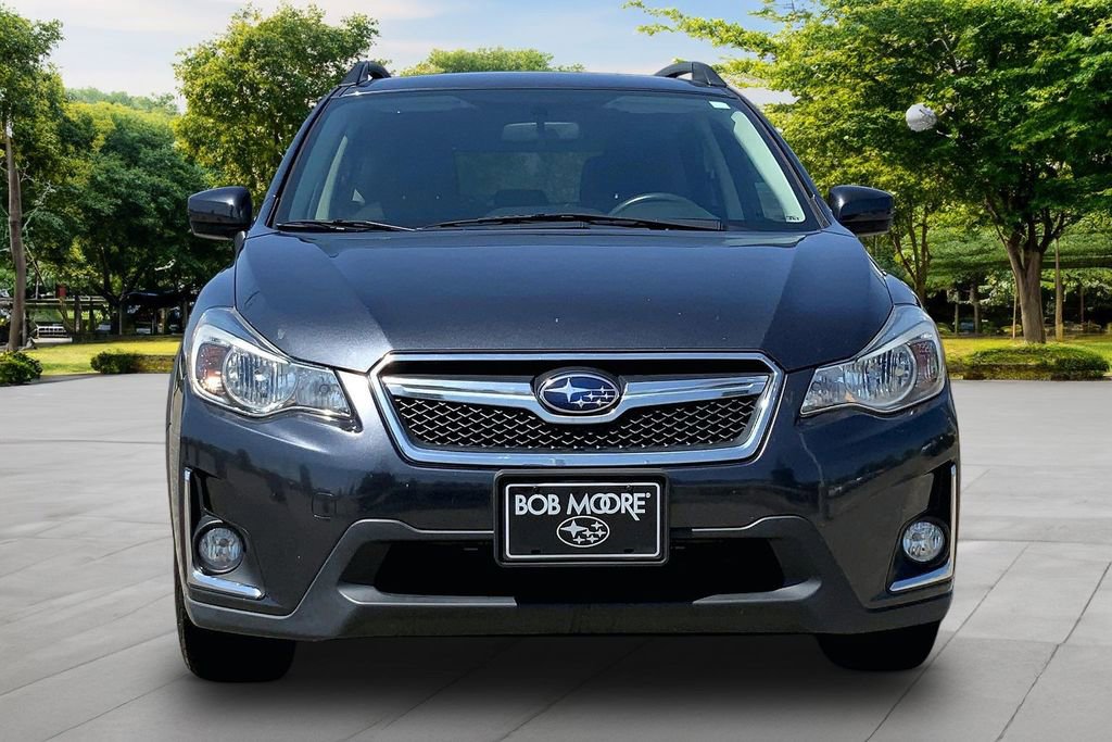 Used 2017 Subaru Crosstrek 2.0i Premium image 2