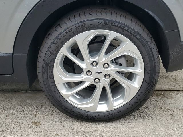 New 2027 Chevrolet Bolt LT w/ Comfort Package image 5