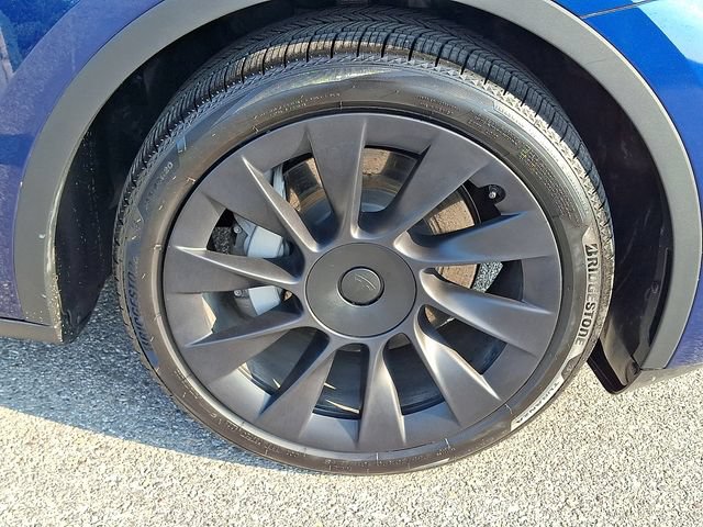 Used 2021 Tesla Model Y Long Range AWD/4WD image 8