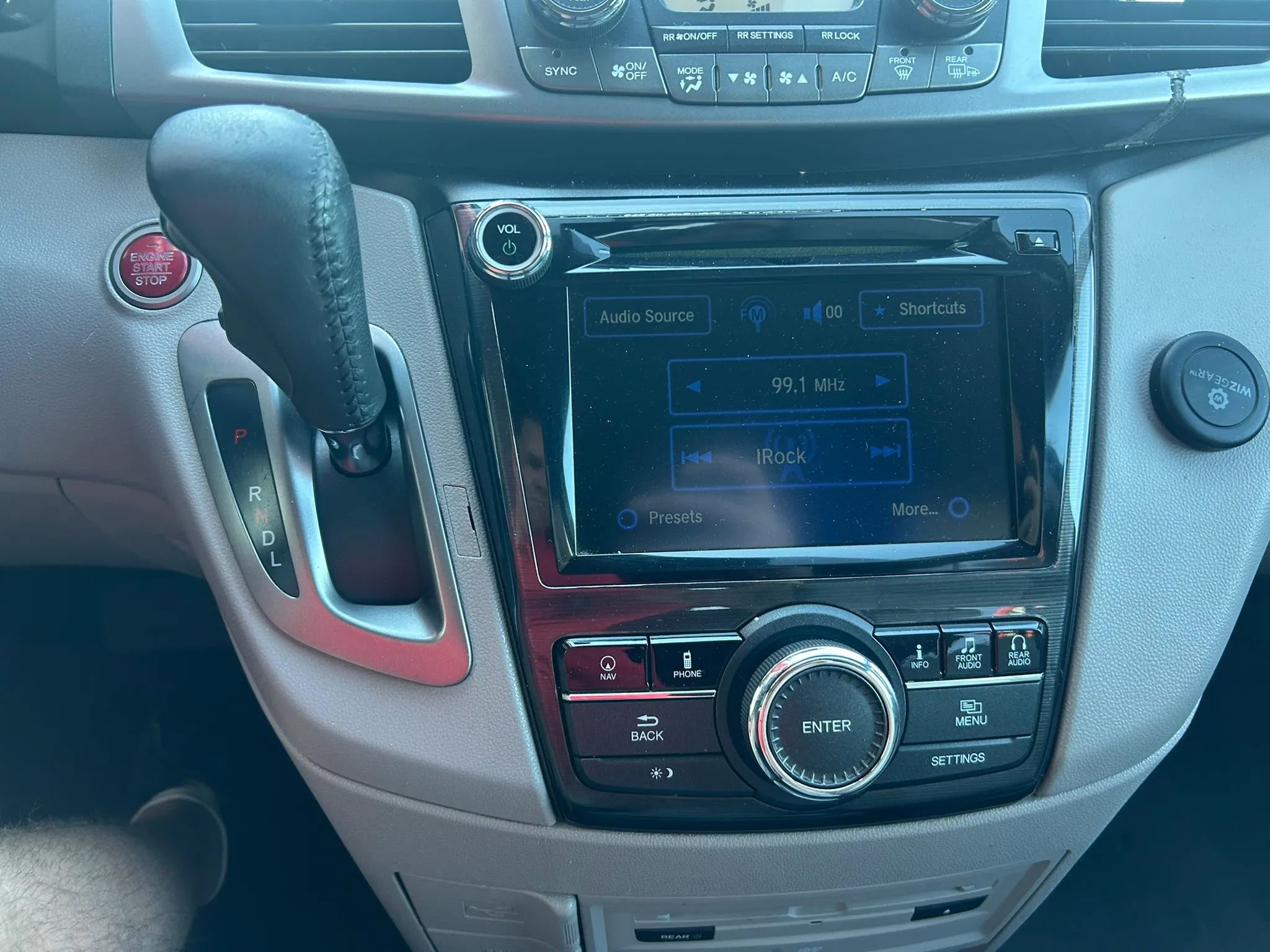 Used 2014 Honda Odyssey Touring image 9