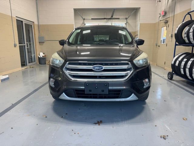 Used 2017 Ford Escape SE image 3