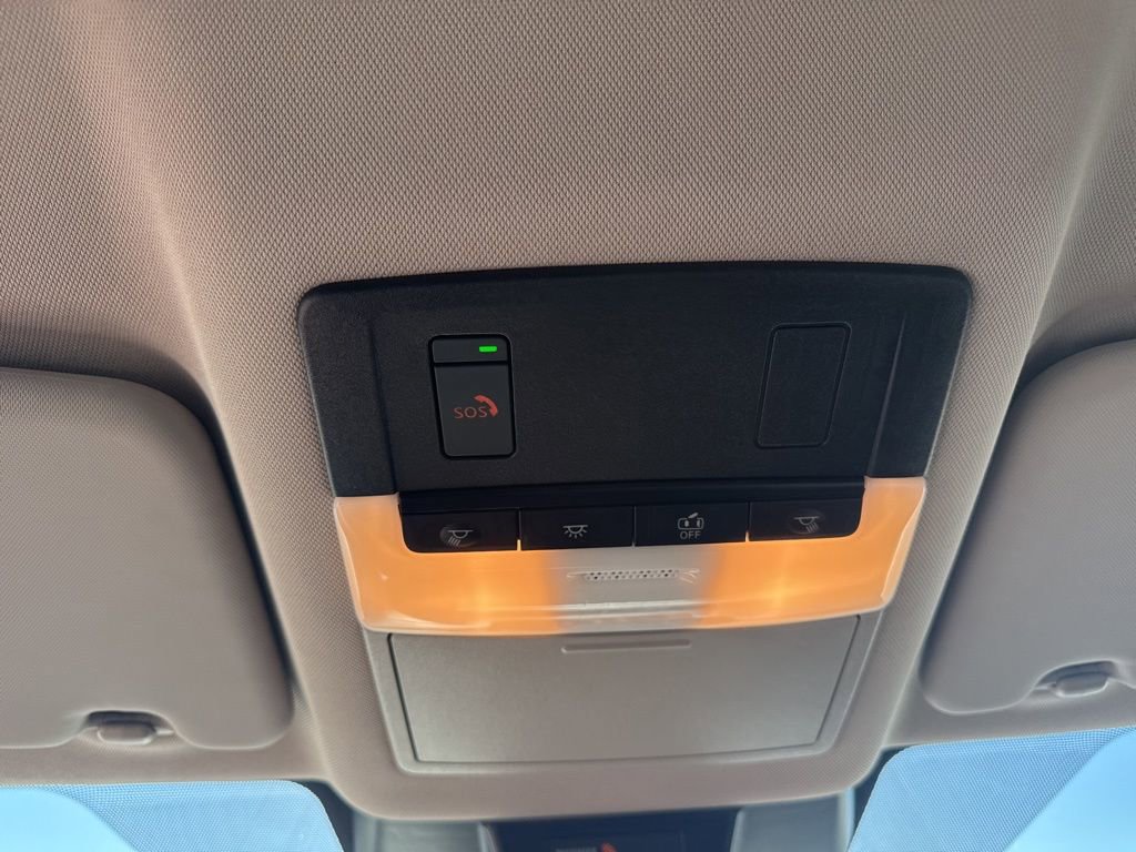 Used 2025 Nissan Rogue SV image 19