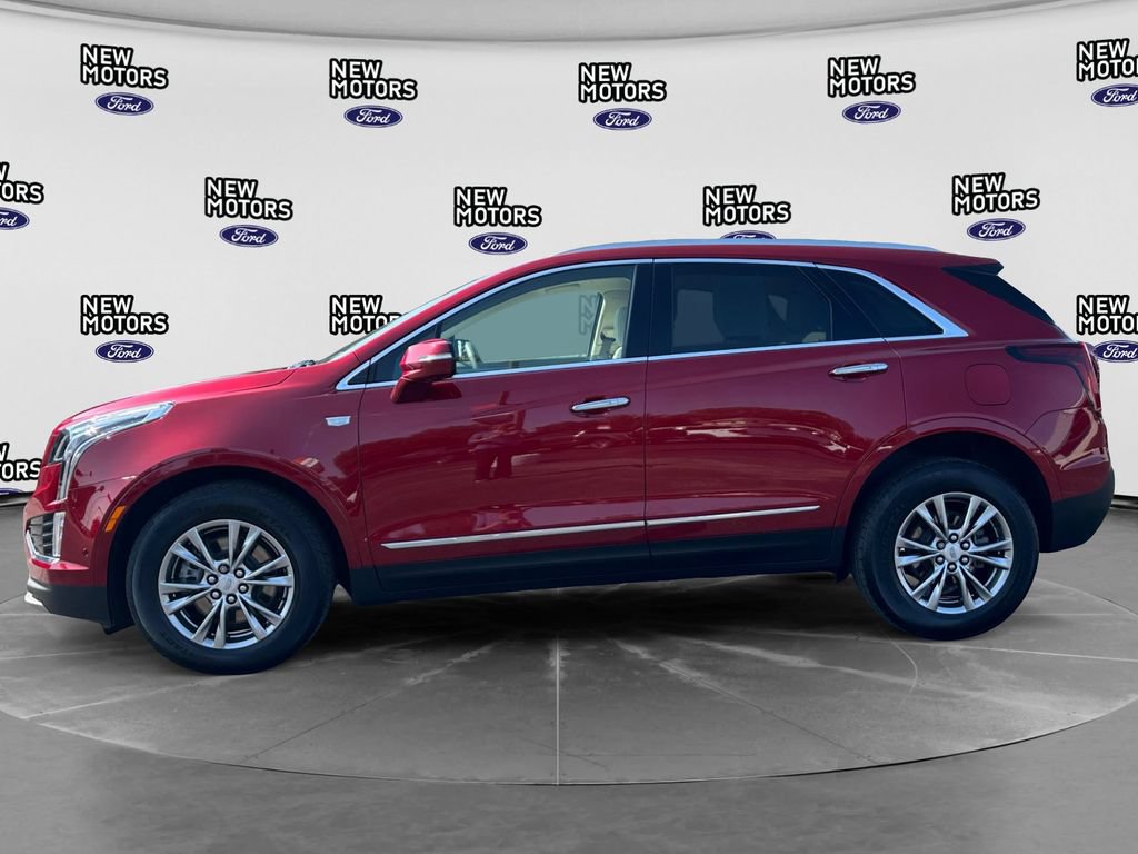 Used 2022 Cadillac XT5 Premium Luxury w/ Technology Package AWD/4WD image 2