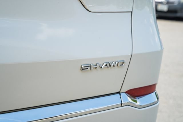 Used 2025 Acura MDX SH-AWD w/ Advance Package image 8