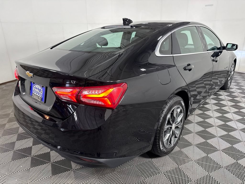 Used 2021 Chevrolet Malibu LT FWD image 11