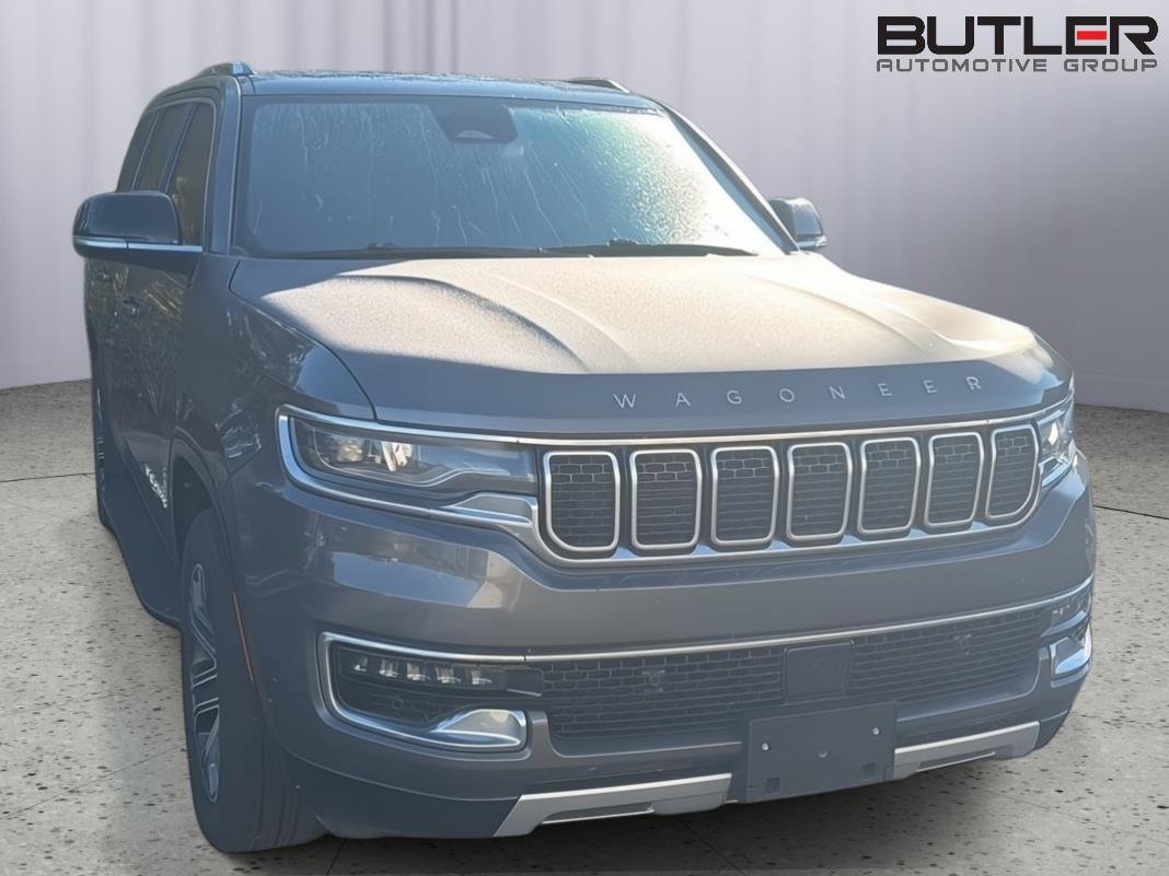 Used 2024 Jeep Wagoneer Series II w/ Flexible Seating Group RWD image 4
