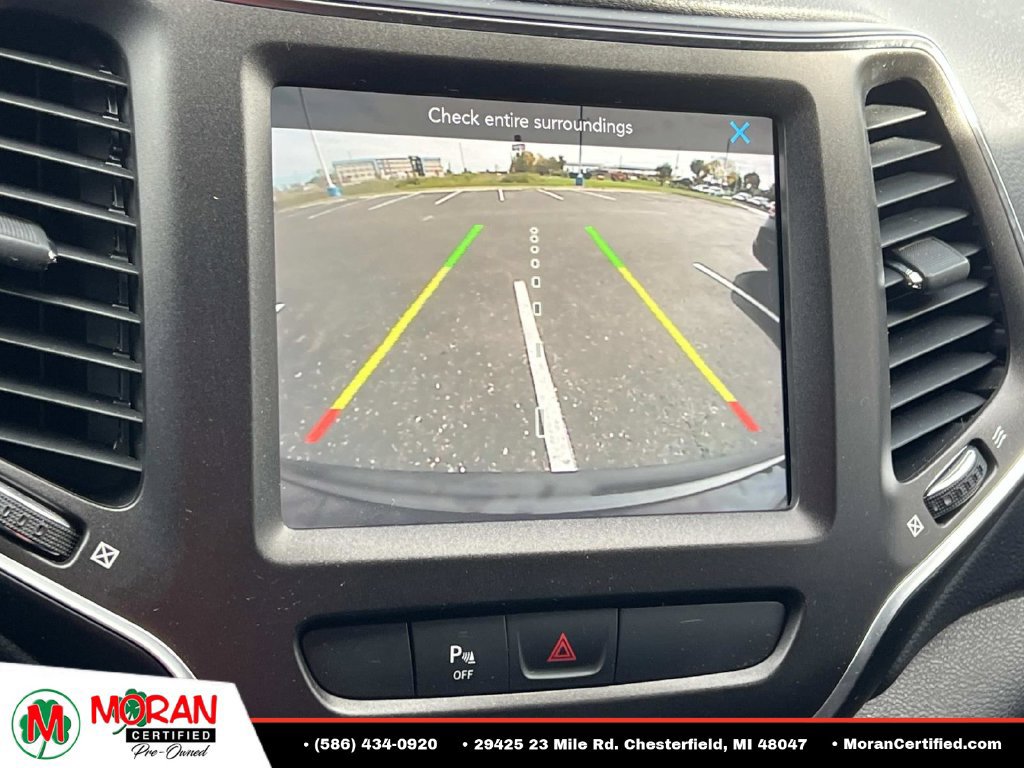 Used 2020 Jeep Cherokee Trailhawk w/ Cold Weather Group AWD/4WD image 23