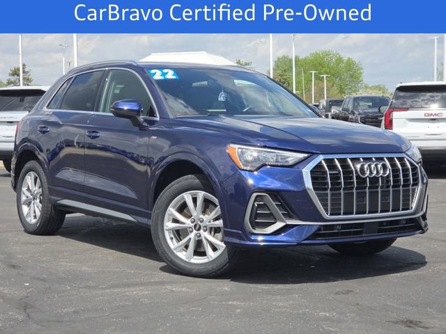 Used 2022 Audi Q3 2.0T Premium w/ Convenience Package AWD/4WD image 2