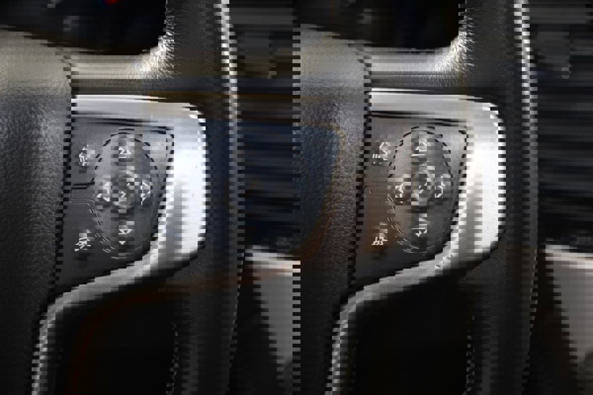 Used 2018 GMC Yukon Denali w/ Open Road Package image 37