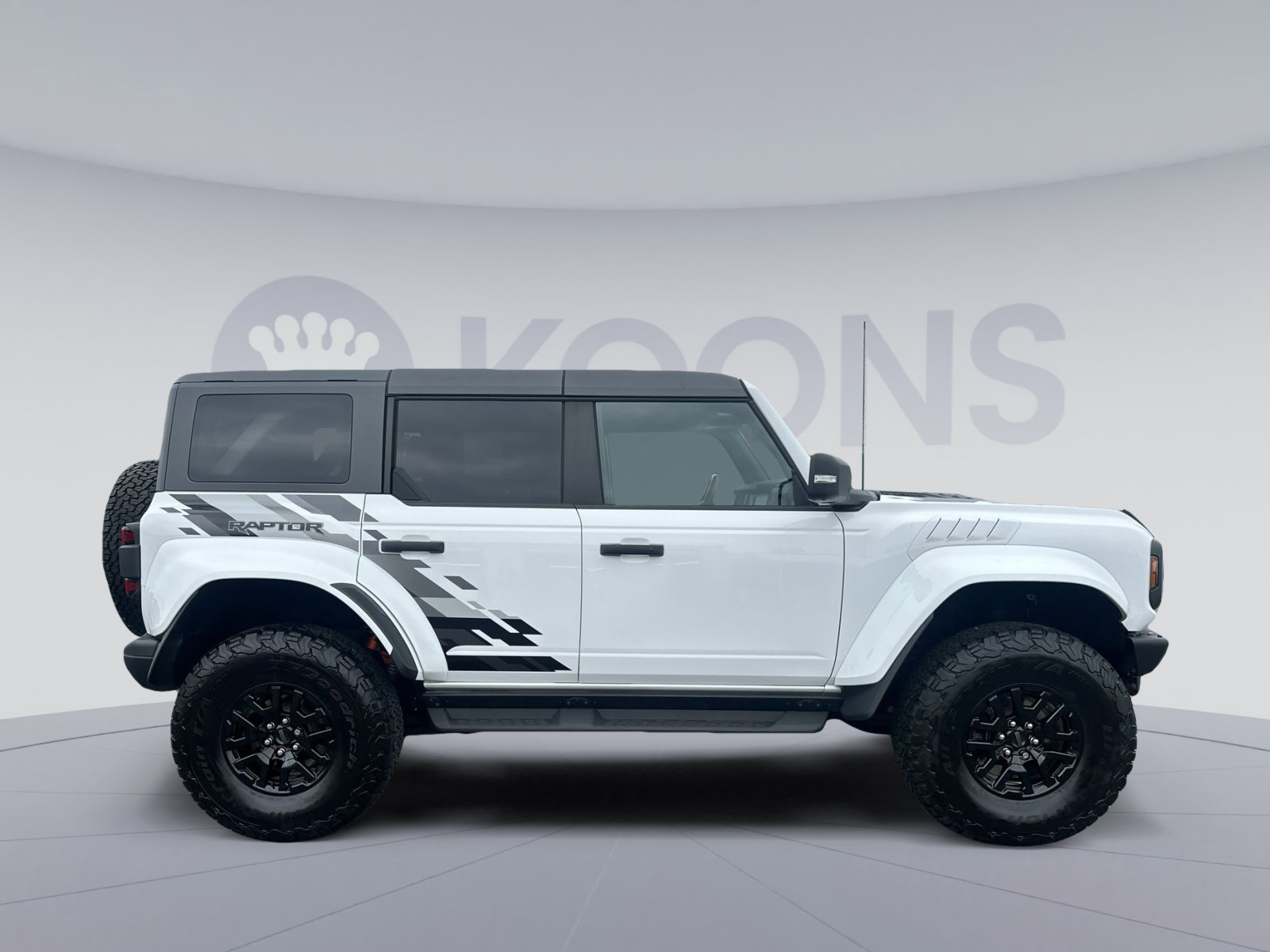 Used 2024 Ford Bronco Raptor w/ Interior Carbon Fiber Pack 6 AWD/4WD image 17