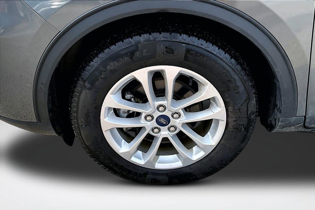 Used 2022 Ford Escape SE w/ Cold Weather Package image 32
